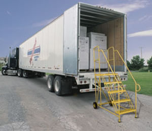 trailer access ladder